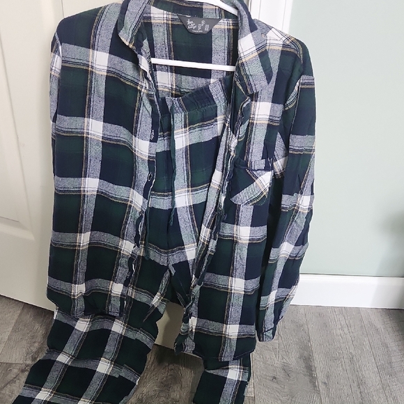 Plaid Flannel Pajama Set - Picture 1 of 2
